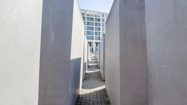 berlin-hitlers-berlin-the-rise-fall-guided-walking-tour