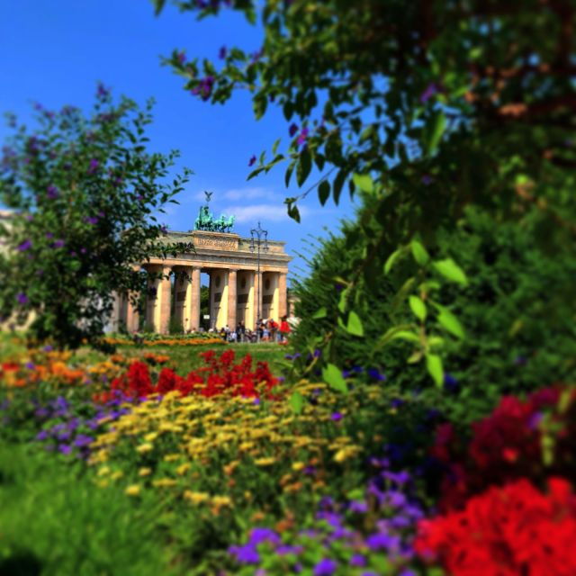 berlin-scenic-guided-tour-by-private-car-for-2-3-6-hours