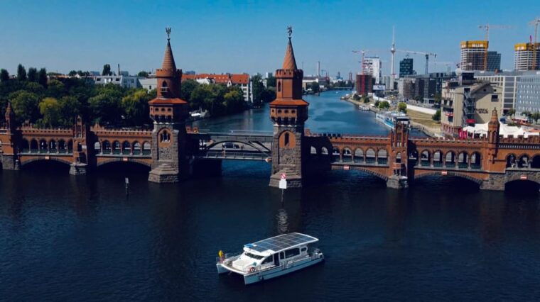 berlin-solarpowered-sunset-catamaran-cruise-audio-guide