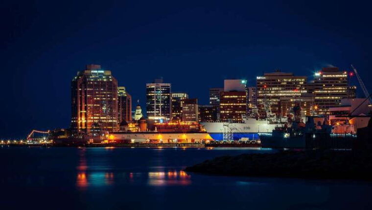 best-of-halifax-private-walking-tour-with-a-local