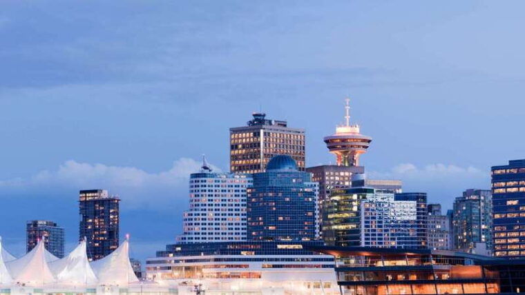best-of-vancouver-private-walking-tour-with-a-local