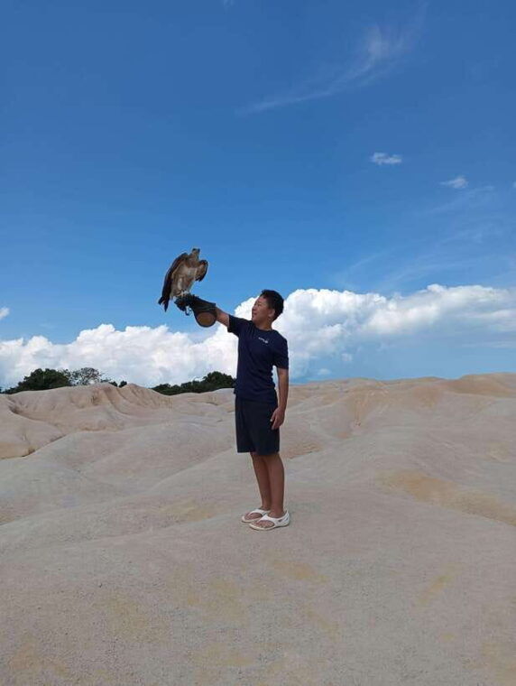 bintan-guided-tour-of-the-bintan-desert-and-blue-lake