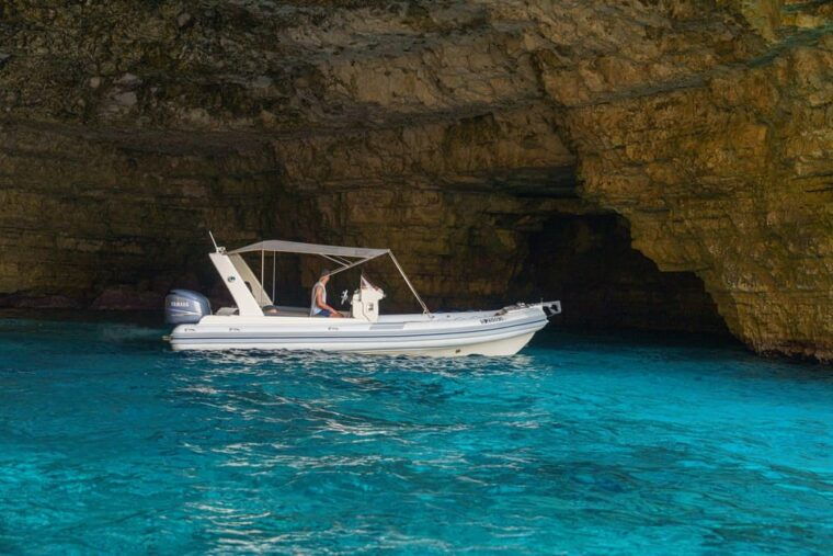 blue-lagoon-crystal-lagoon-comino-caves-private-boat-tour