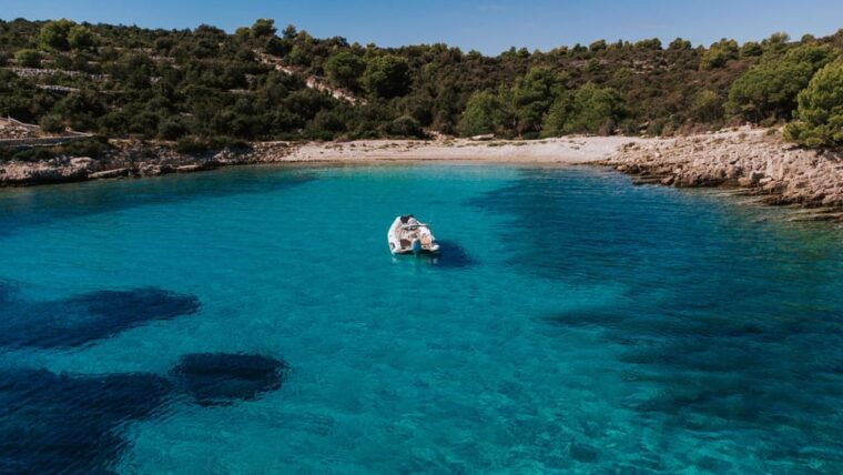 blue-lagoon-half-day-private-boat-tour-2