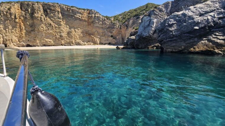 boat-tour-in-sesimbra-public-shared