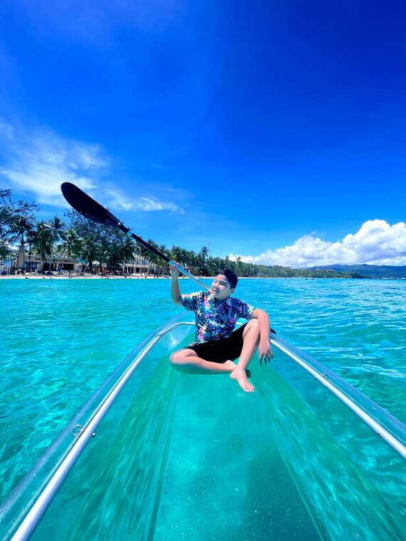 boracay-crystal-kayak-phot-op-experience