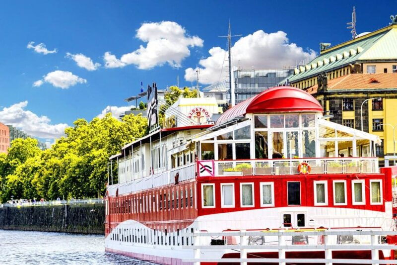 bratislava-old-town-private-walking-tour-with-danube-cruise