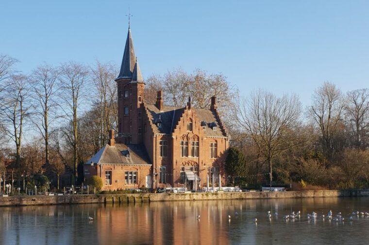 bruges-2-5-hr-walking-tour-from-train-station-to-markt