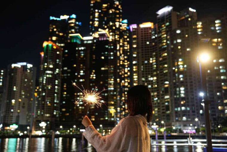 busan-sunset-haeundae-sky-capsule-busan-night-view-tour