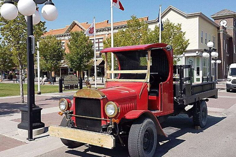 calgary-3-5-hour-bus-city-tour-with-gasoline-alley-museum