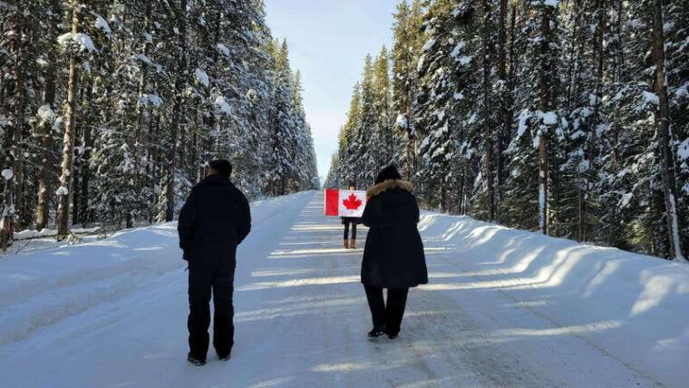 calgary-canmore-banff-lake-louise-gondola-included