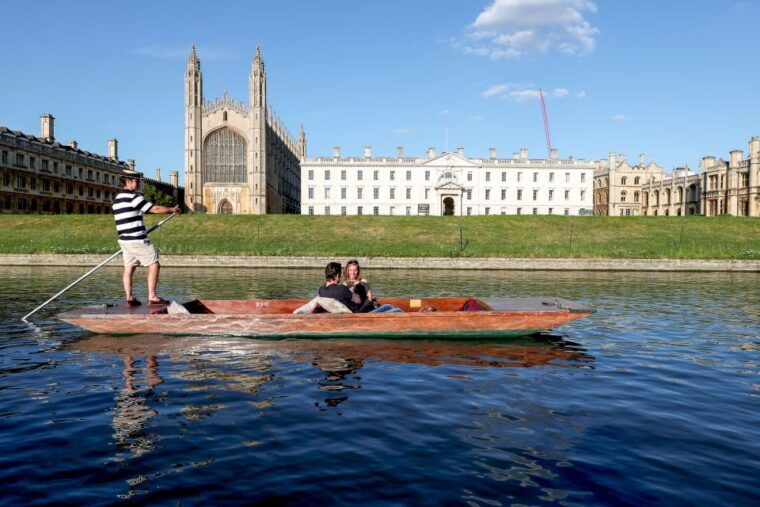 cambridge-guided-river-cam-punting-tour