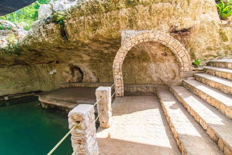 cancun-cenotes-el-retono-with-bicycles-lunch-and-transfer