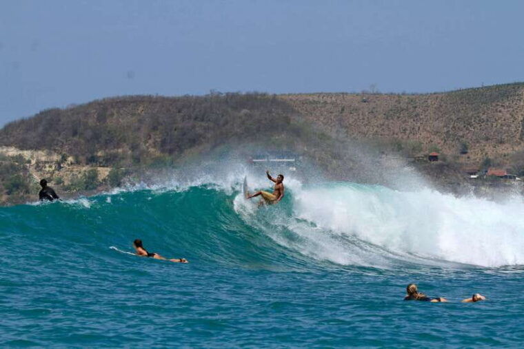 canggu-surf-private-lesson-for-beginner