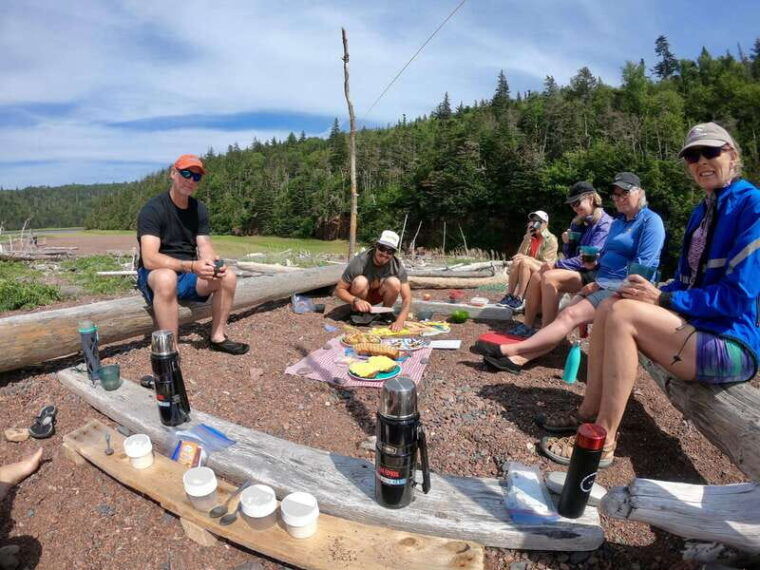 cape-chignecto-three-sisters-kayaking-day-tour