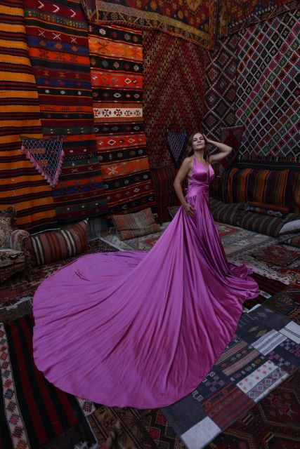 cappadocia-photo-shooting-with-flying-dress-carpet-house