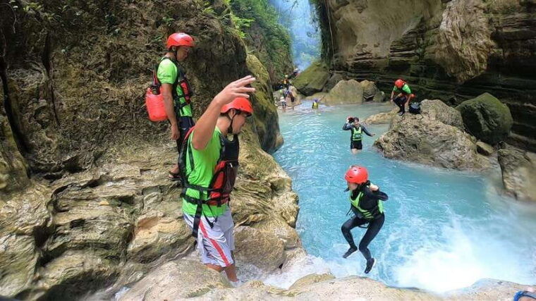 cebu-moalboal-sardines-run-snorkel-kawasan-canyoneering