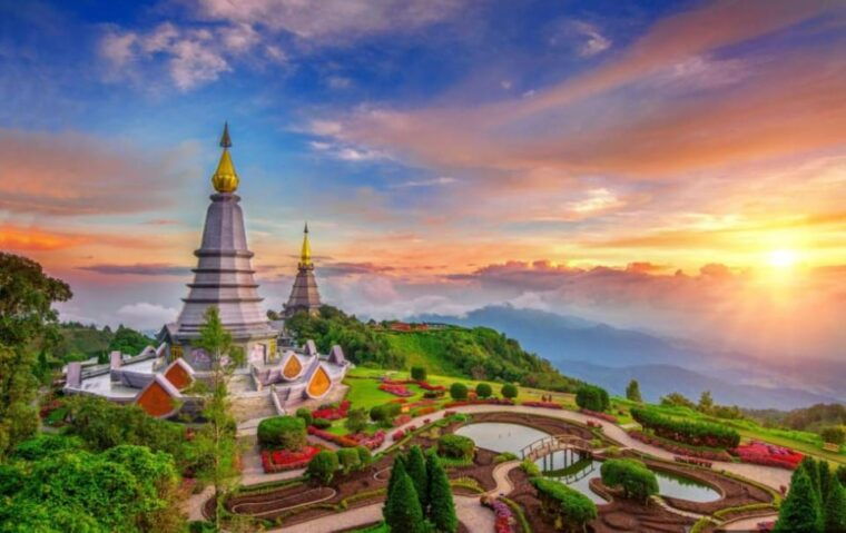 chiang-mai-doi-inthanon-park-with-kew-mae-pan-hike-day-trip
