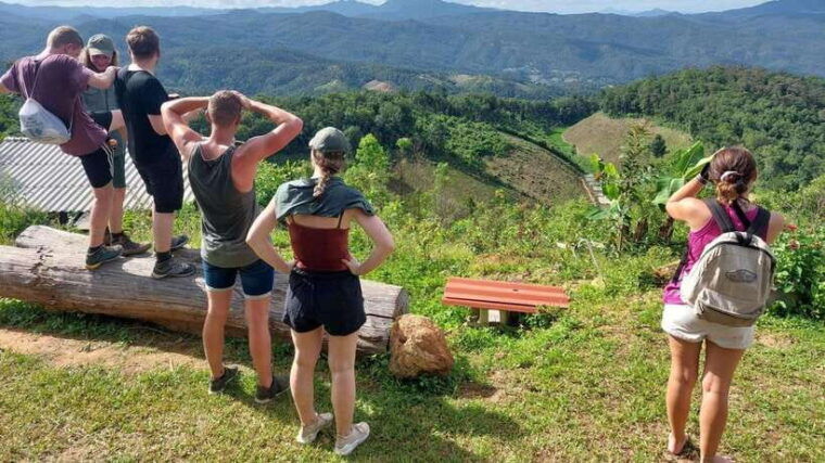 chiang-mai-jungle-trek-hill-tribe-bamboo-rafting