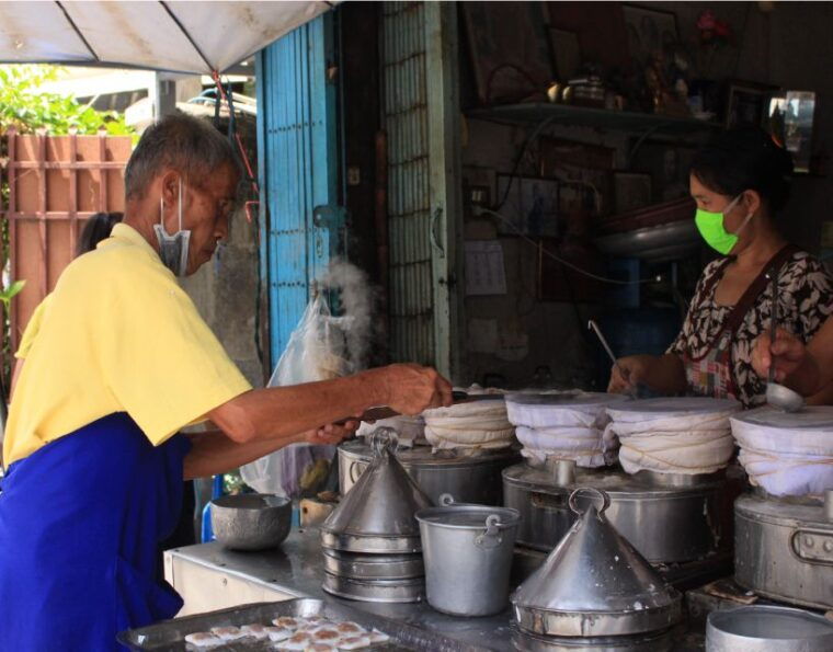 chiang-mai-market-and-trishaw-ride-tour-with-local-lunch