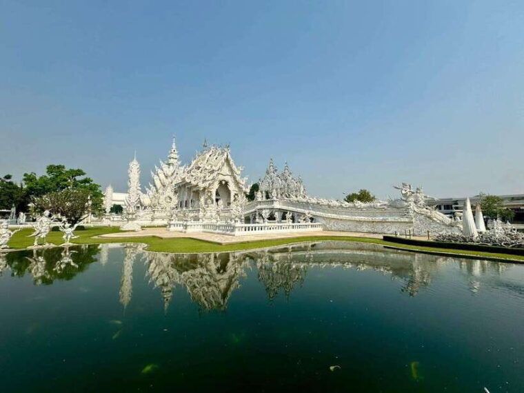 chiang-rai-7-stop-tour-with-english-guide-thai-buffet