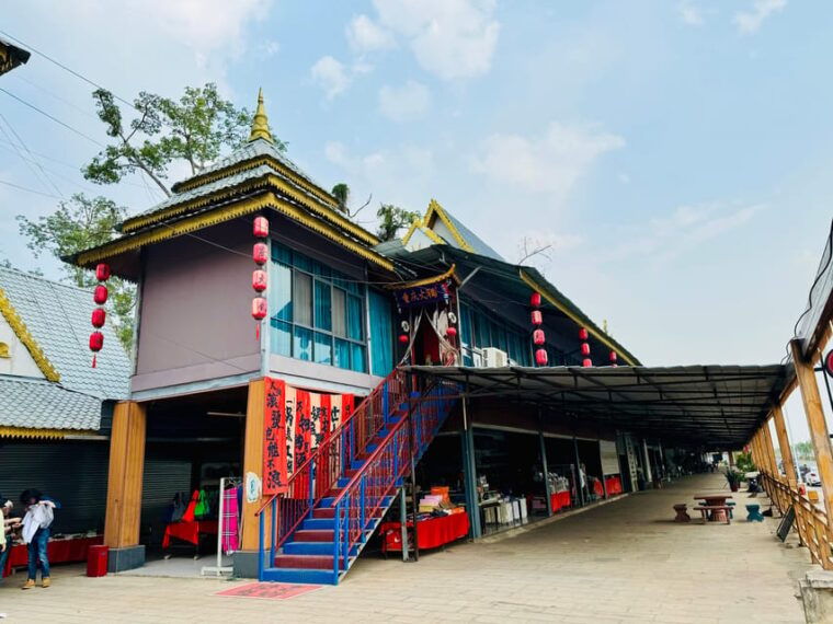 chiang-rai-golden-triangle-maekhong-private-boat-trip