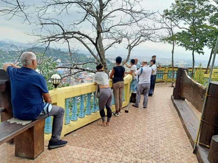 chiang-rai-popular-sightseeing-tour-7-places-buffet-lunch