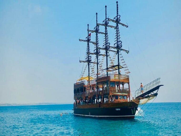 city-of-side-pirate-boat-trip-with-lunch
