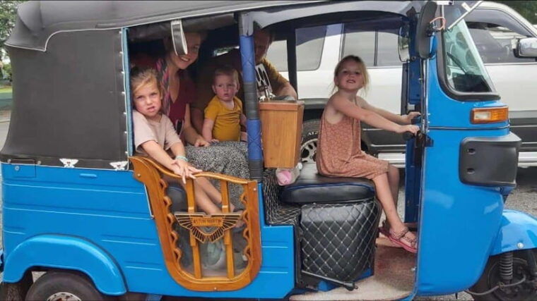 colombo-city-tour-by-tuk-tuk-with-lunch-dinner-all-inclusive