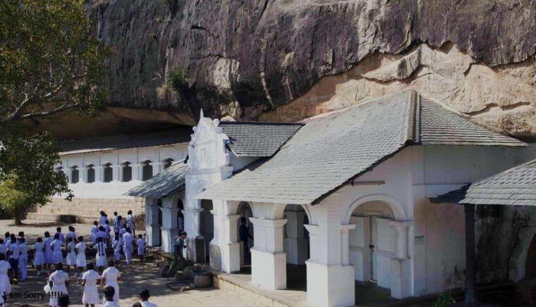 colombo-negombo-exclusive-sigiriya-rock-dambulla-cave