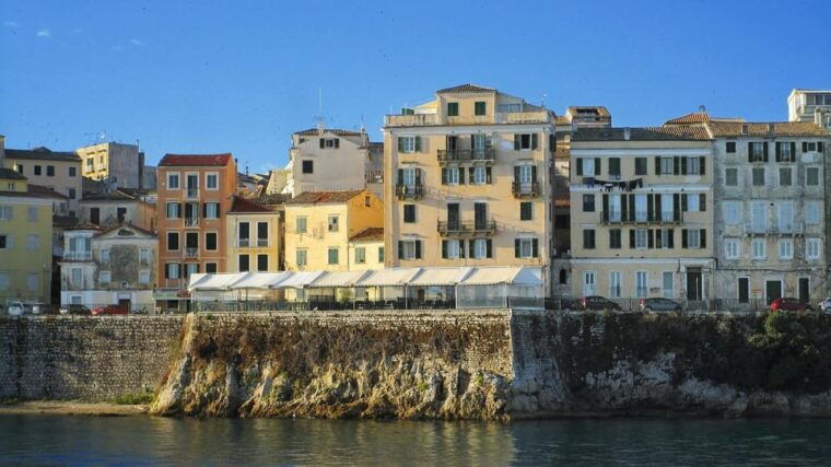 corfu-old-town-guided-walking-tour-small-group