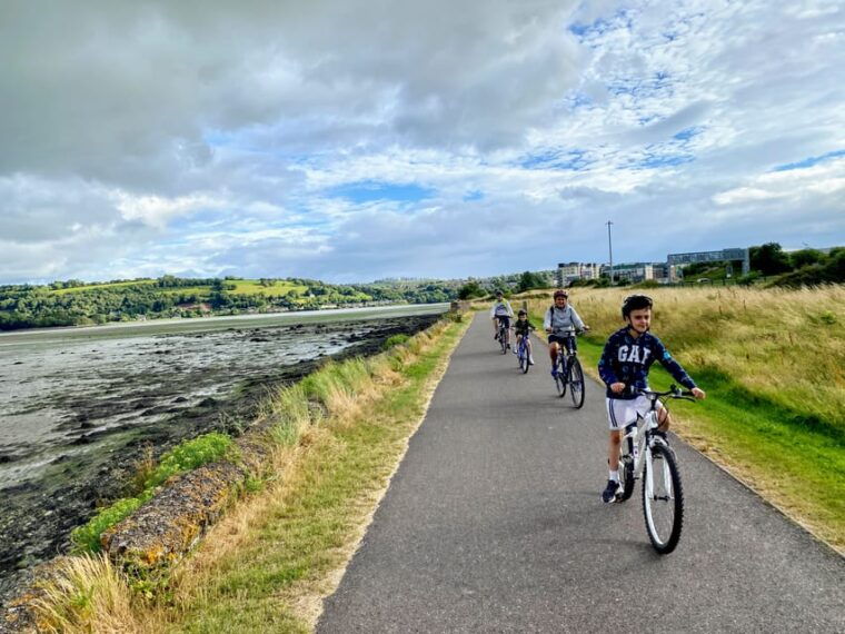 cork-city-cycle-tour-on-electric-bike