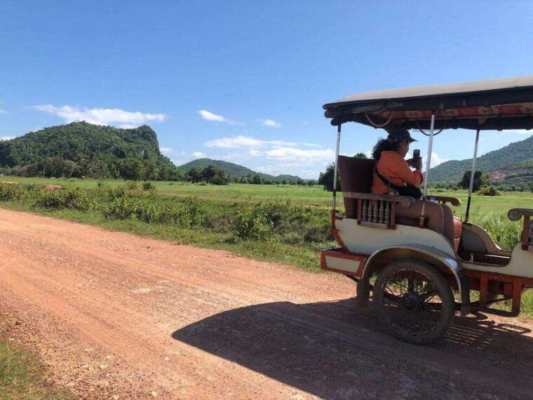 countryside-tour-pepper-salt-fields-cave-and-secret-lake