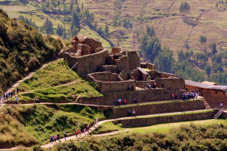 cusco-full-day-sacred-valley-and-maras-tour