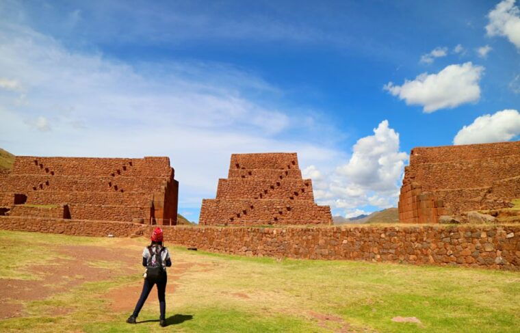 cusco-south-valley-tour-tipon-pikillacta-andahuaylillas