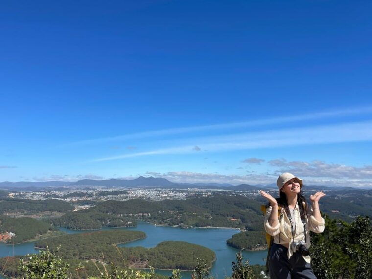 da-lat-trekking-pinhat-sup-kayak-at-tuyen-lam-lake