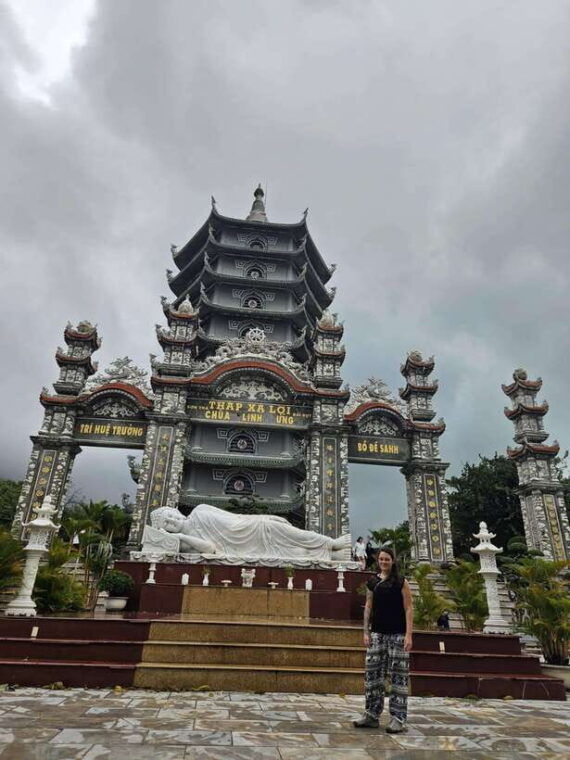 da-nang-city-sightseeing-private-tour-with-female-tour-guide