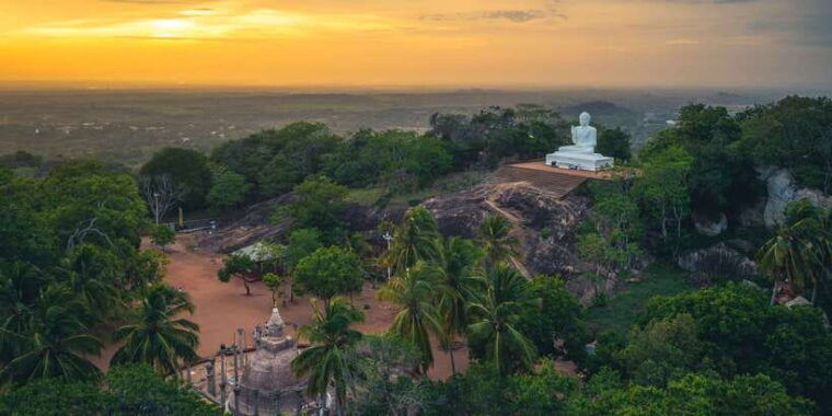 day-trip-to-unesco-city-anuradhapura-from-colombo