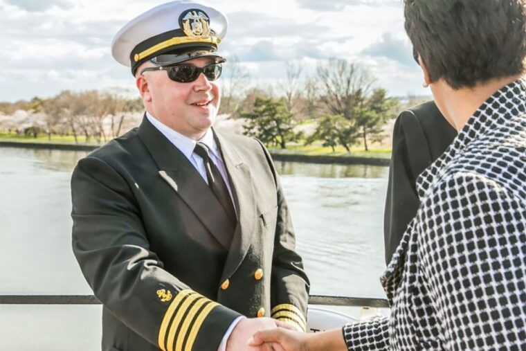 dc-buffet-brunch-lunch-or-dinner-cruise-on-the-spirit