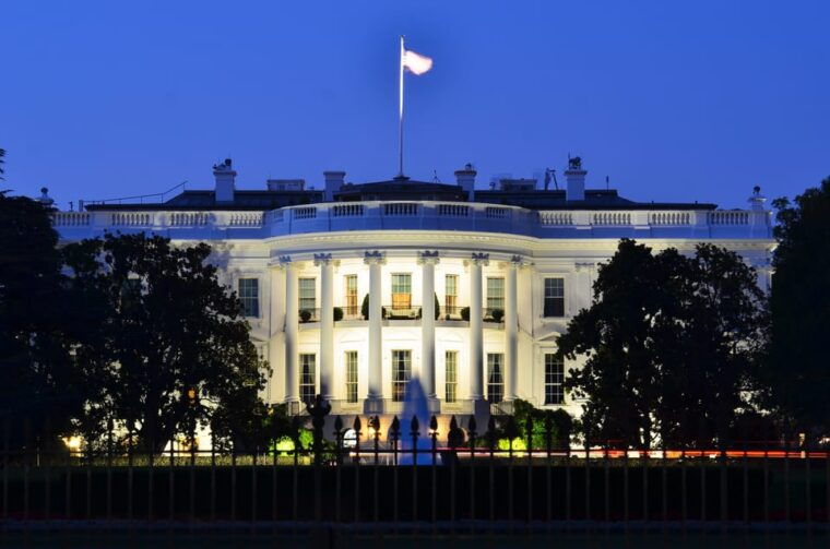 dc-monuments-memorials-sunset-tour-by-open-top-bus