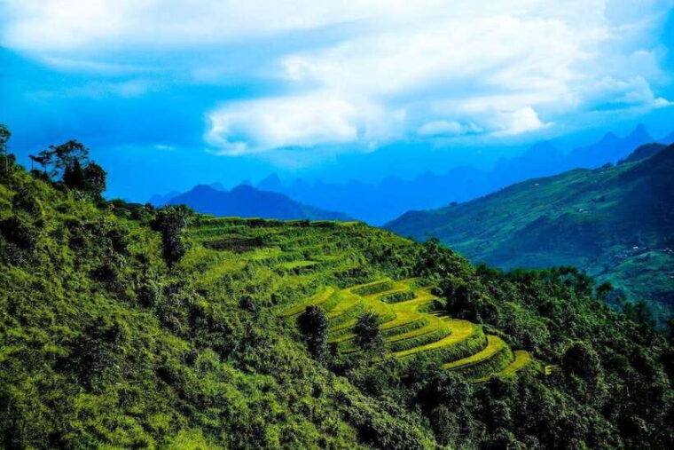 discover-ha-giang-dong-van-stone-plateaunho-que-river-2day