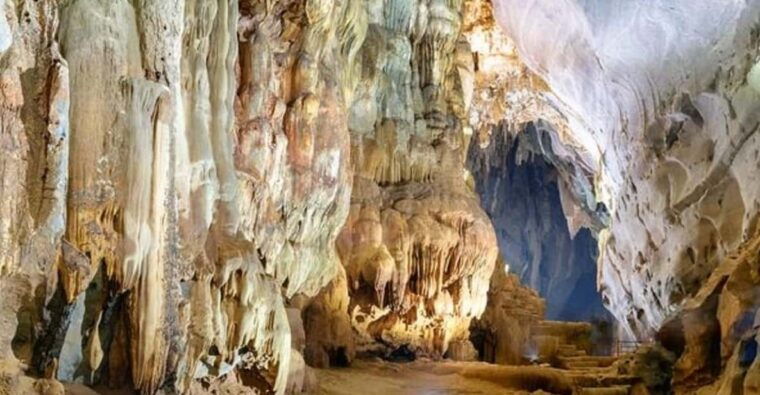 dong-hoi-phong-nha-paradise-and-phong-nha-caves-day-trip