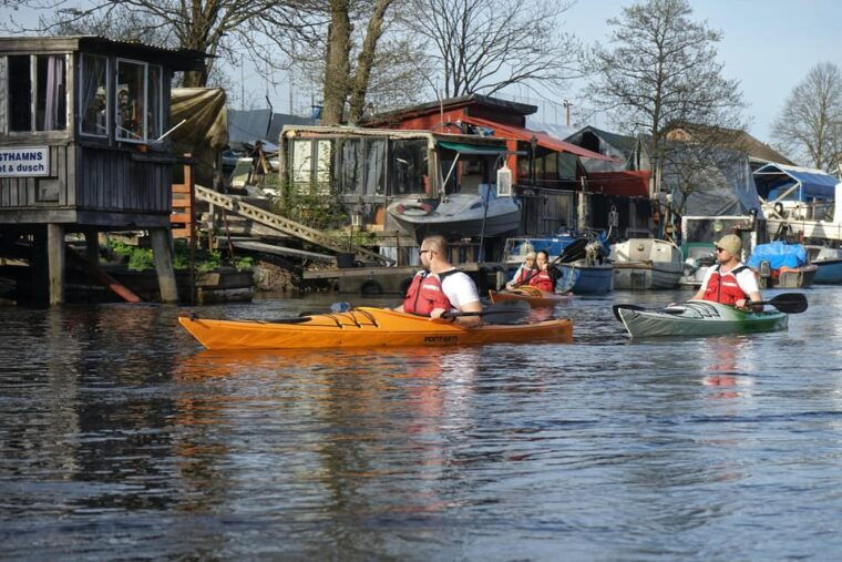 downstream-savean-kayak