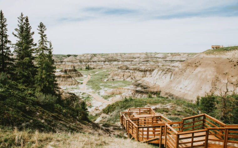 drumheller-royal-tyrrell-museum-horseshoe-canyon-hoodoos