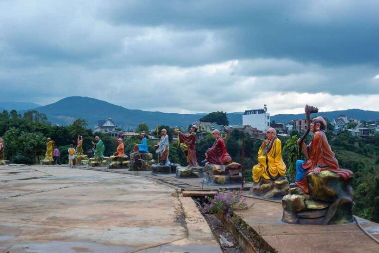 easy-rider-motorcycle-tour-dalat-countryside-day-tour