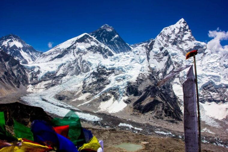 everest-base-camp-trek-and-return-via-helicopter