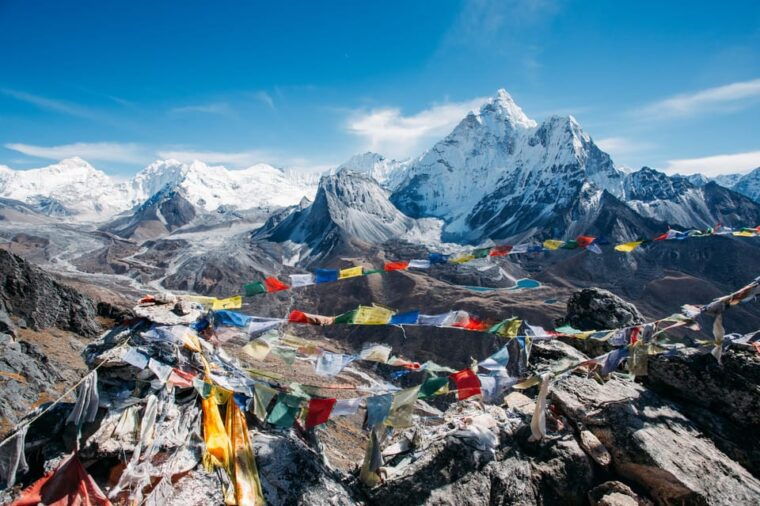 everest-three-high-passes-trek-17-day-guided-3-passes-trek