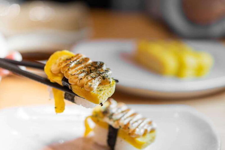 experience-gastown-vancouvers-elite-walking-food-tour