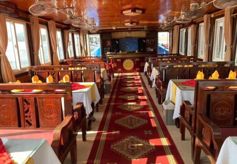 explore-halong-bay-cruise-with-lunch-kayak-thien-cung-cave