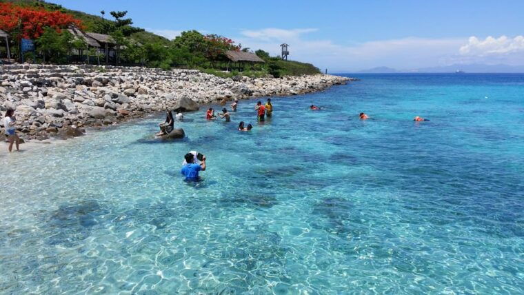 explore-islands-in-nha-trang